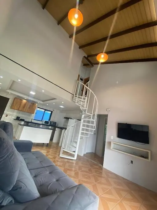 Casa Mamore Praia De Zimbros Бомбиньяс Дом отдыха