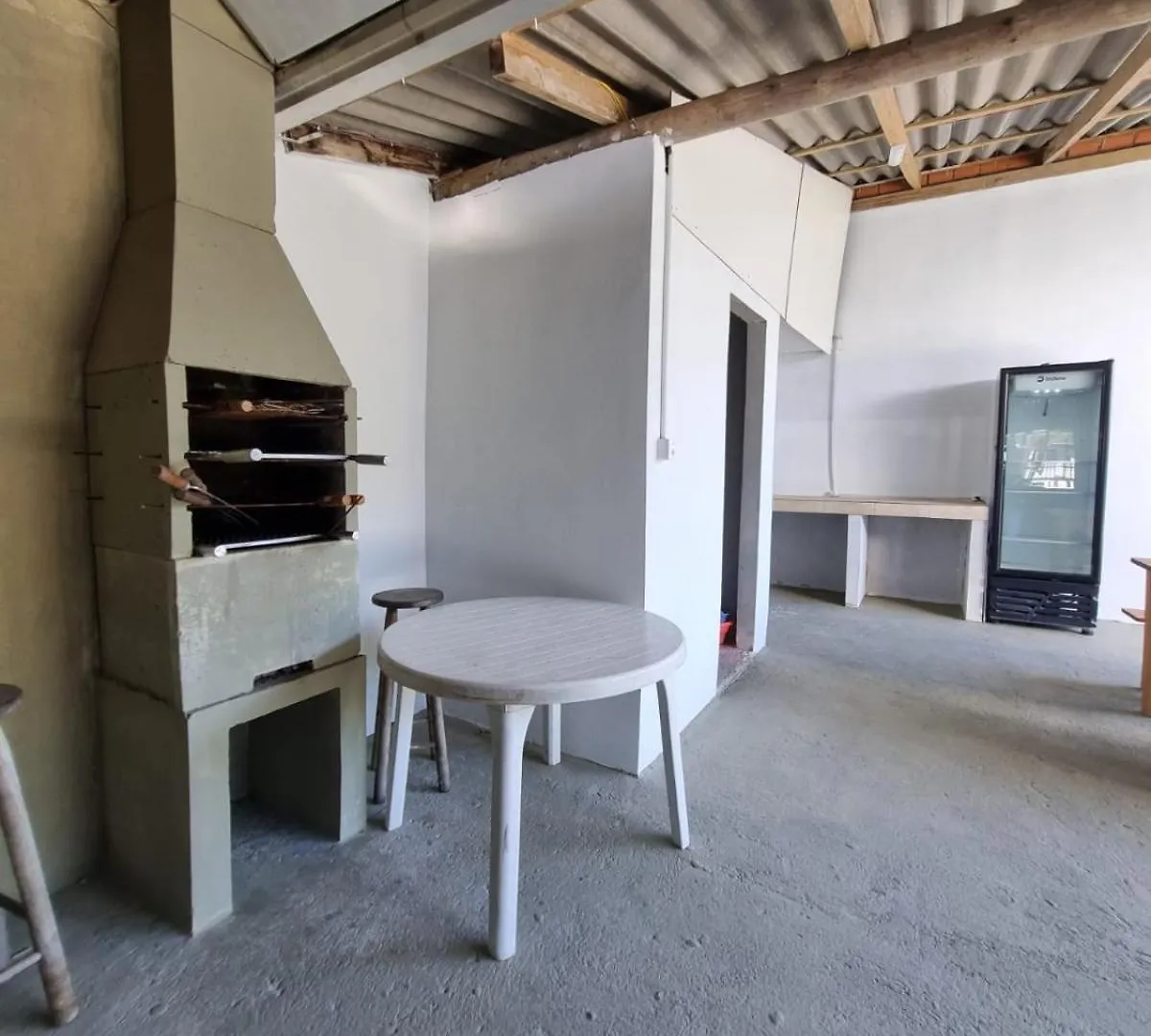 Дом отдыха Casa Mamore Praia De Zimbros Бомбиньяс